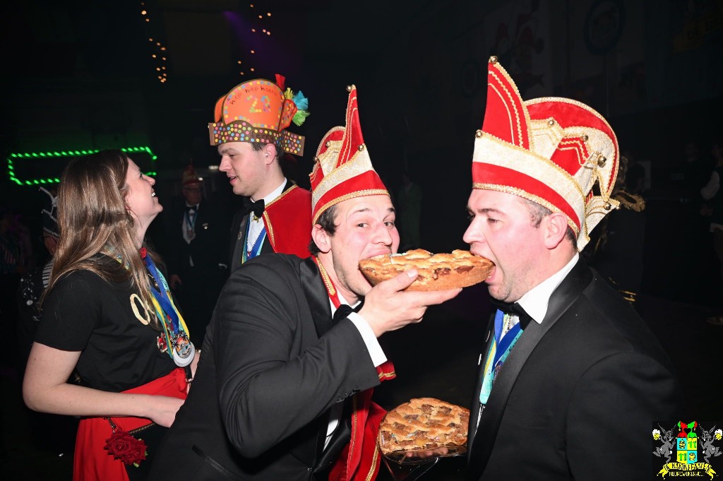 ../Images/Opwarmbal 2026 222.jpg